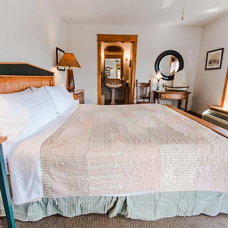Roanoke Island Inn Manteo Rum bild